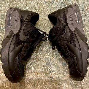Women’s black Nike Air Max sneakers size 7